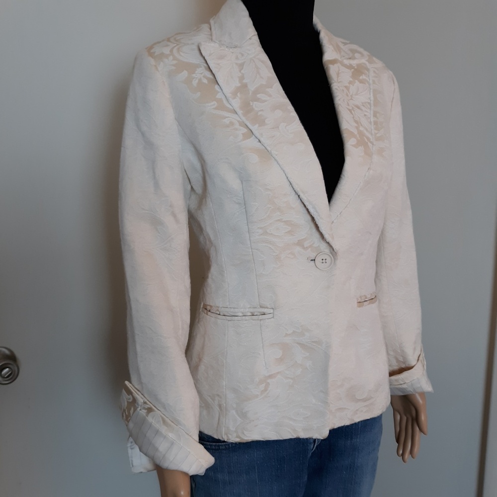 Ladies Off-White H&M Raised Print Blazer Size 8